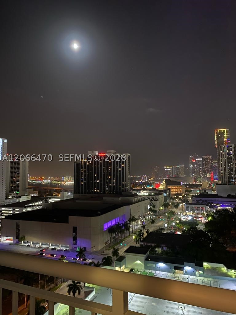 image 1800 Biscayne Plaza21