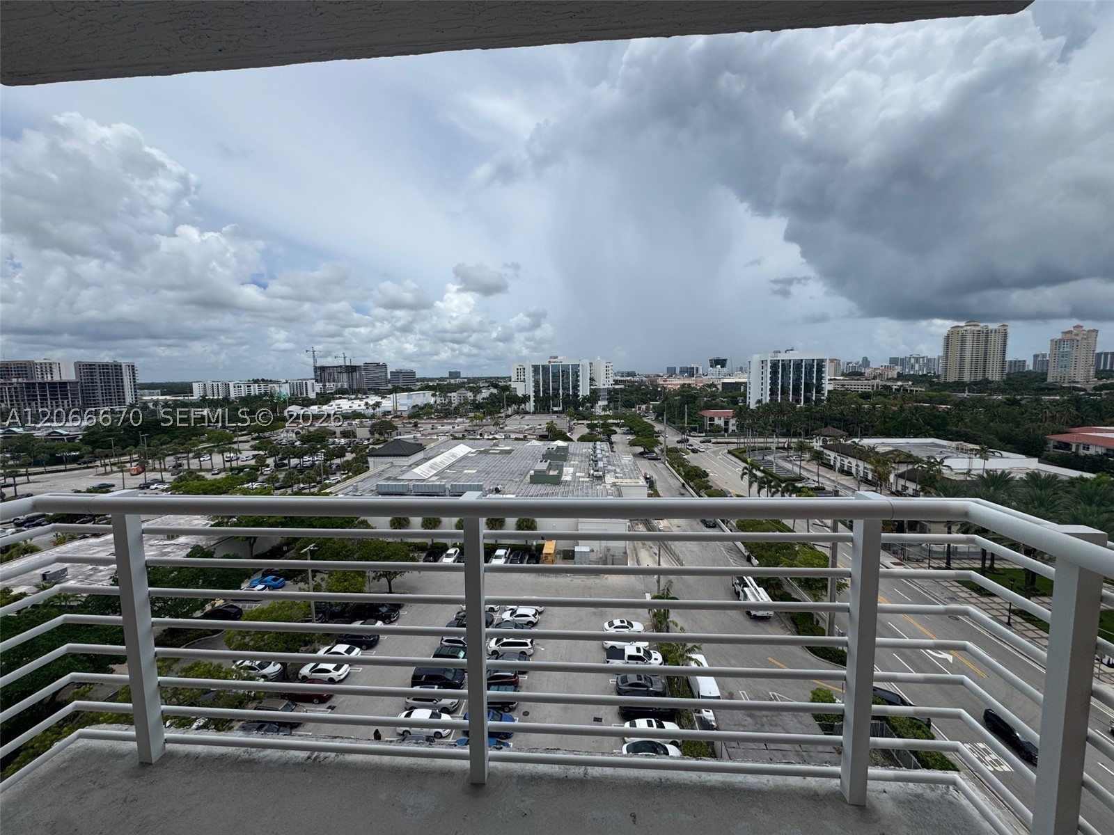image The Venture at Aventura10