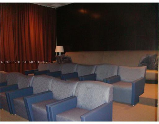 image The Venture at Aventura16
