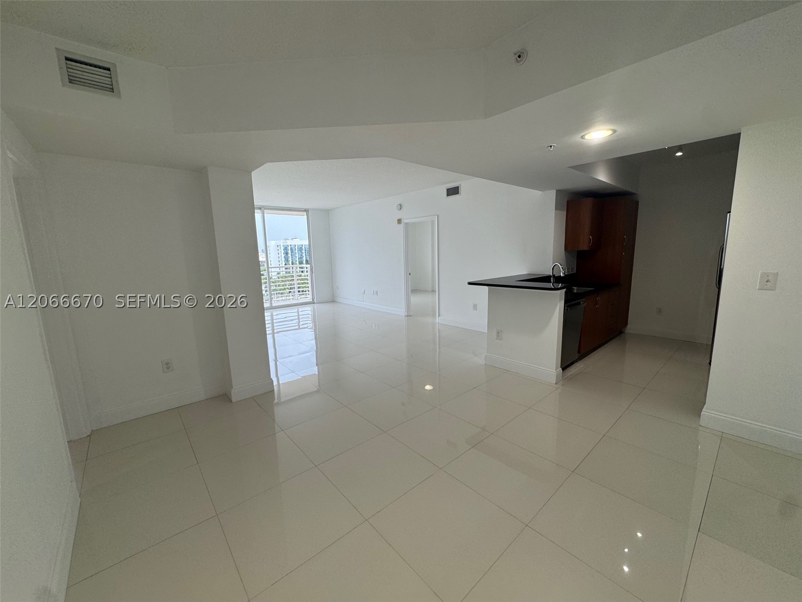 image The Venture at Aventura1