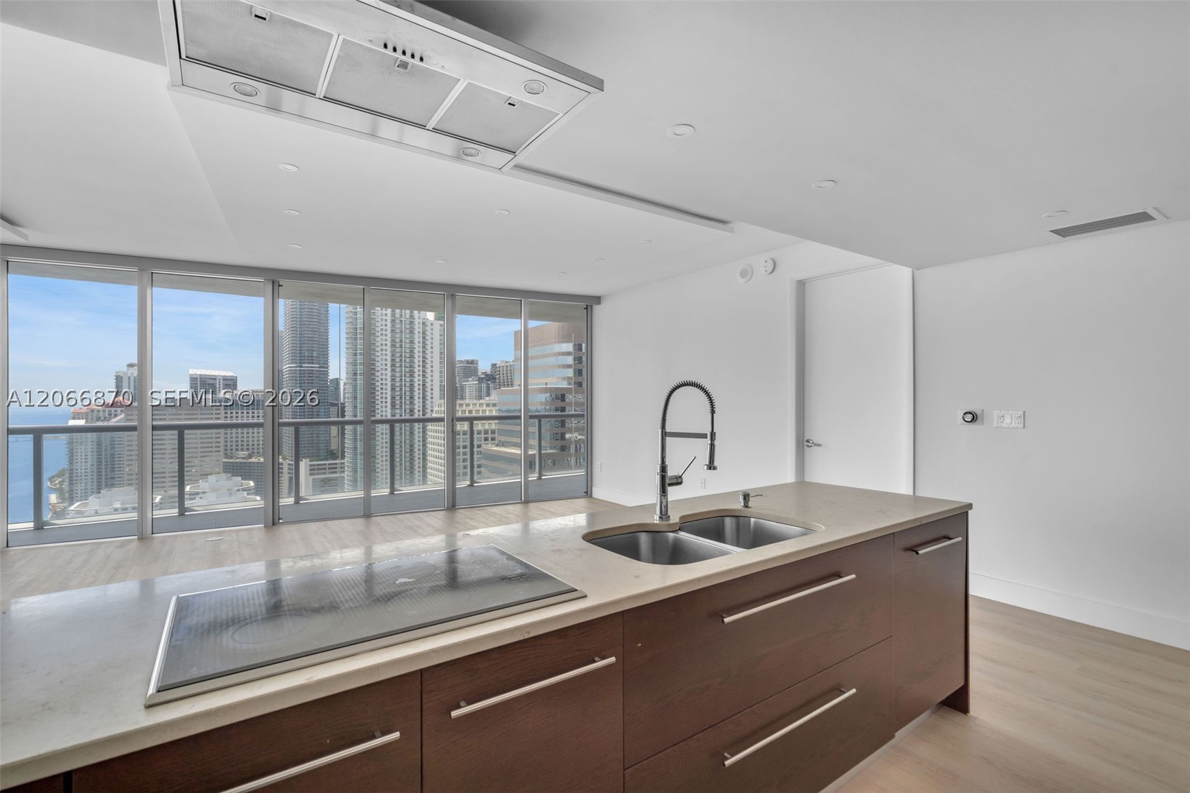 image Icon Brickell II13