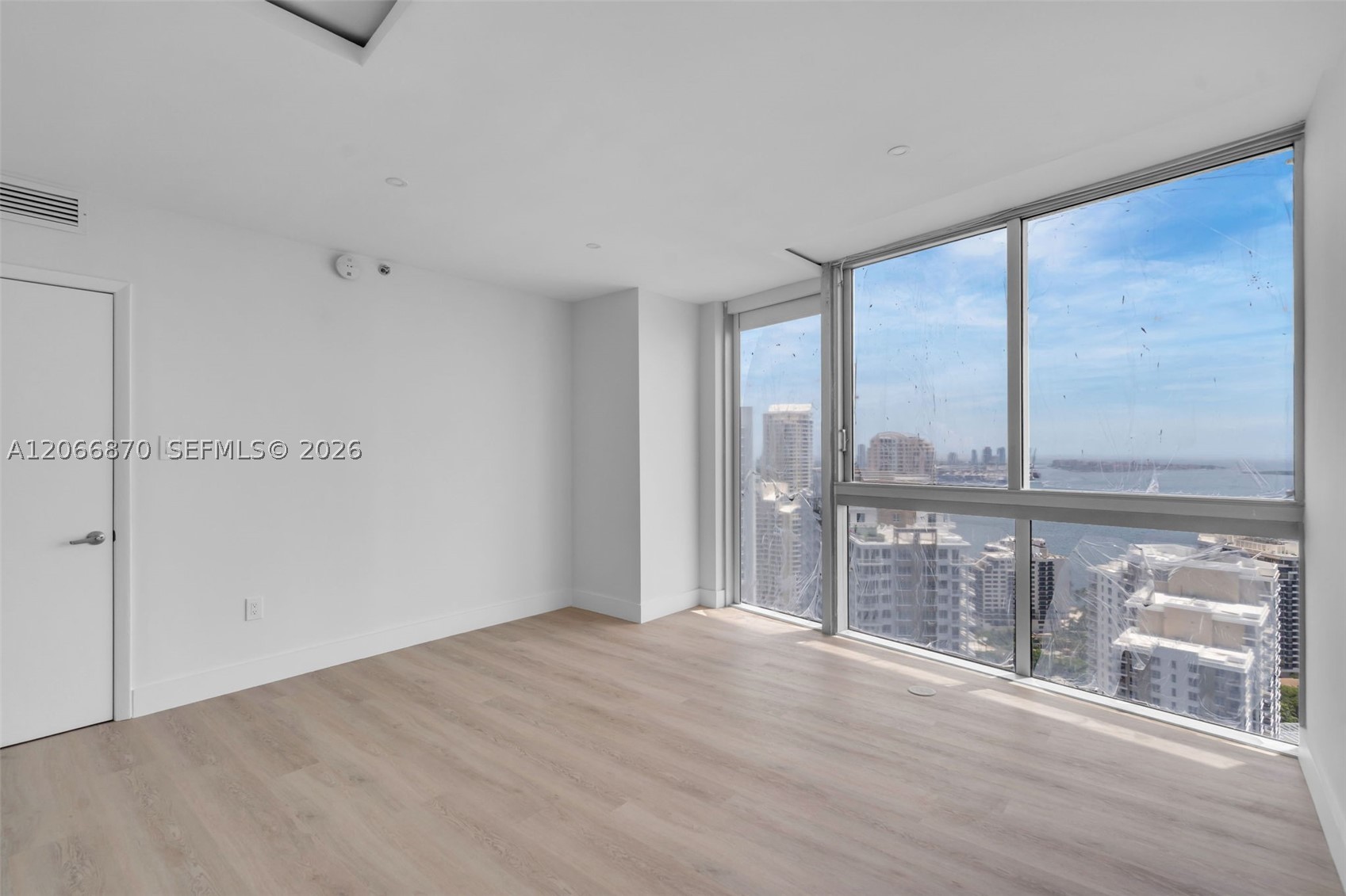 image Icon Brickell II15