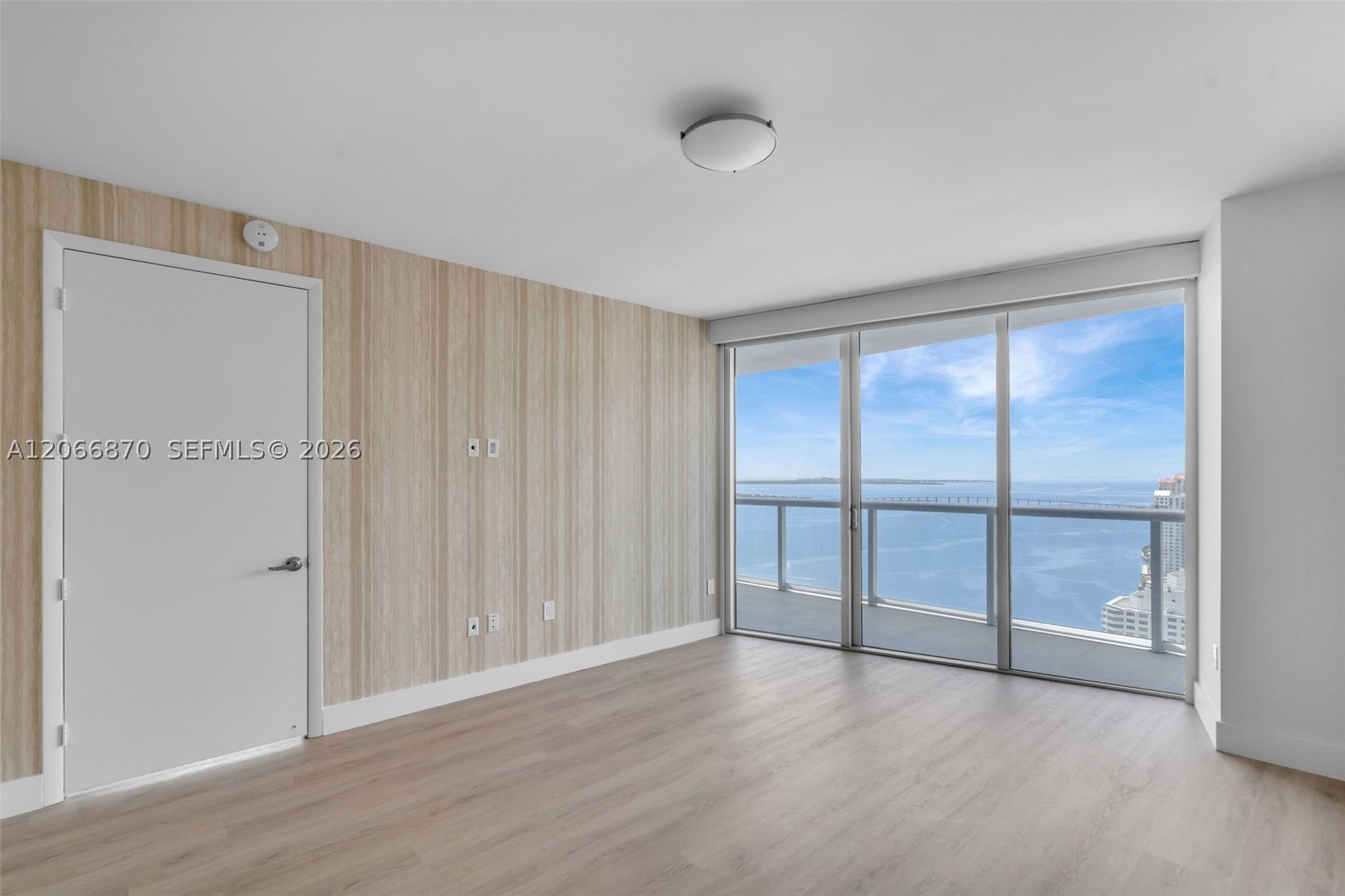 image Icon Brickell II21