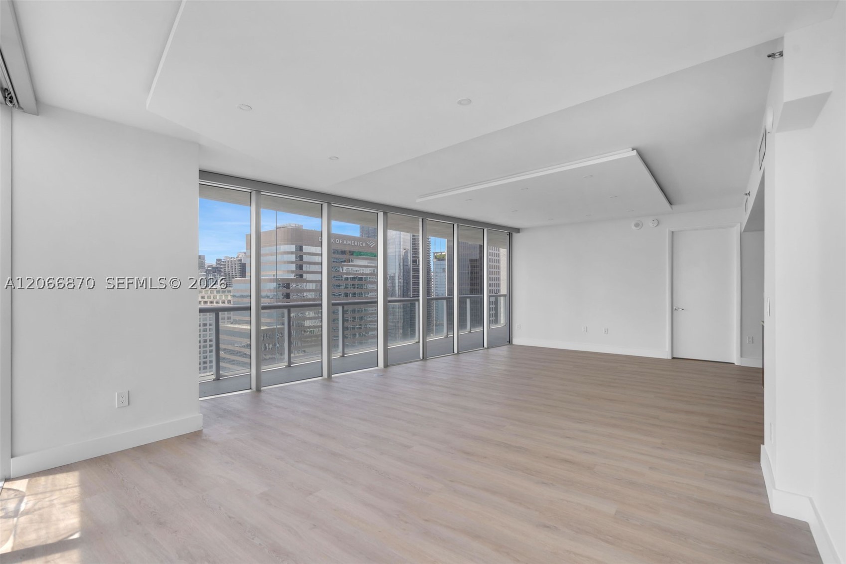 image Icon Brickell II8