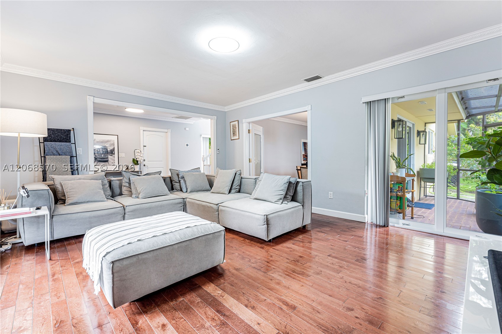 6865 Veronese St Coral Gables, FL 33146
