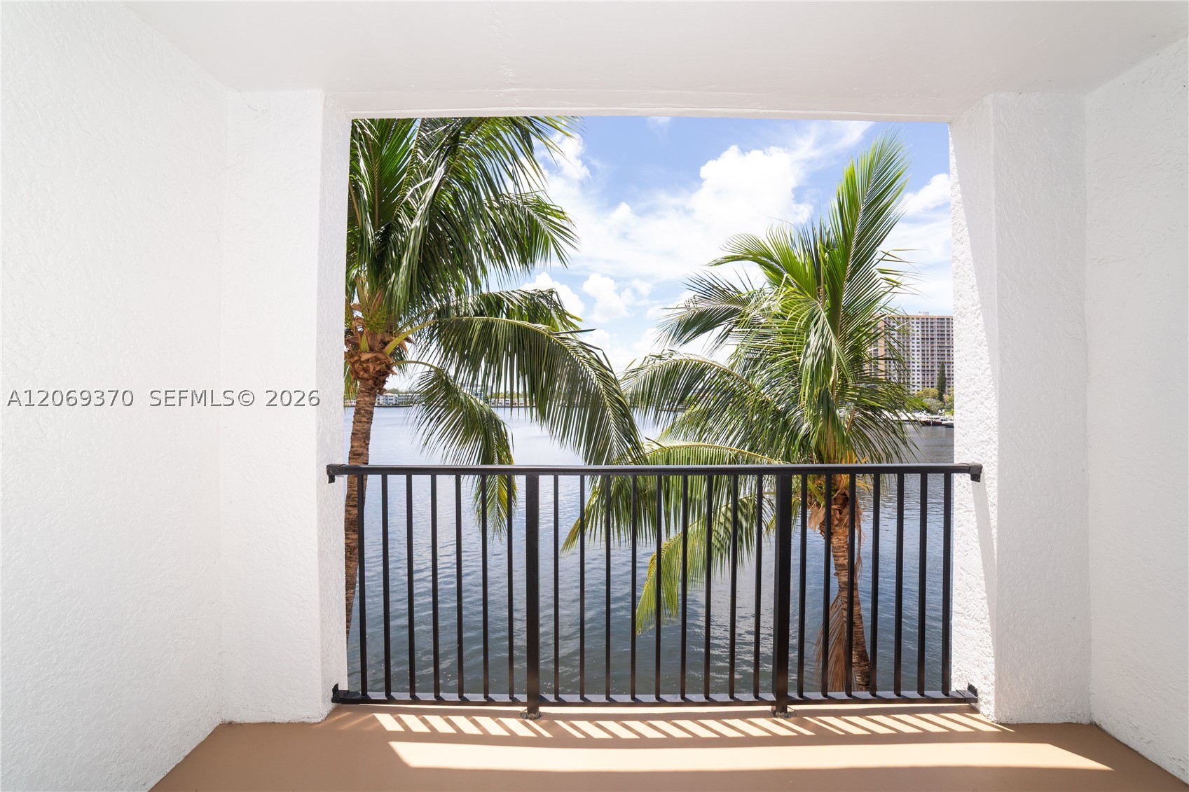 image Porto Bellagio Condo28