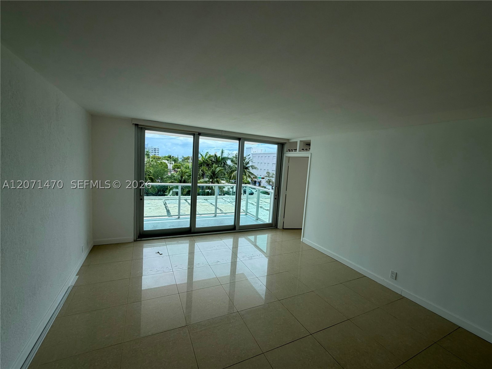 image Mirador 1000 (South Tower)11