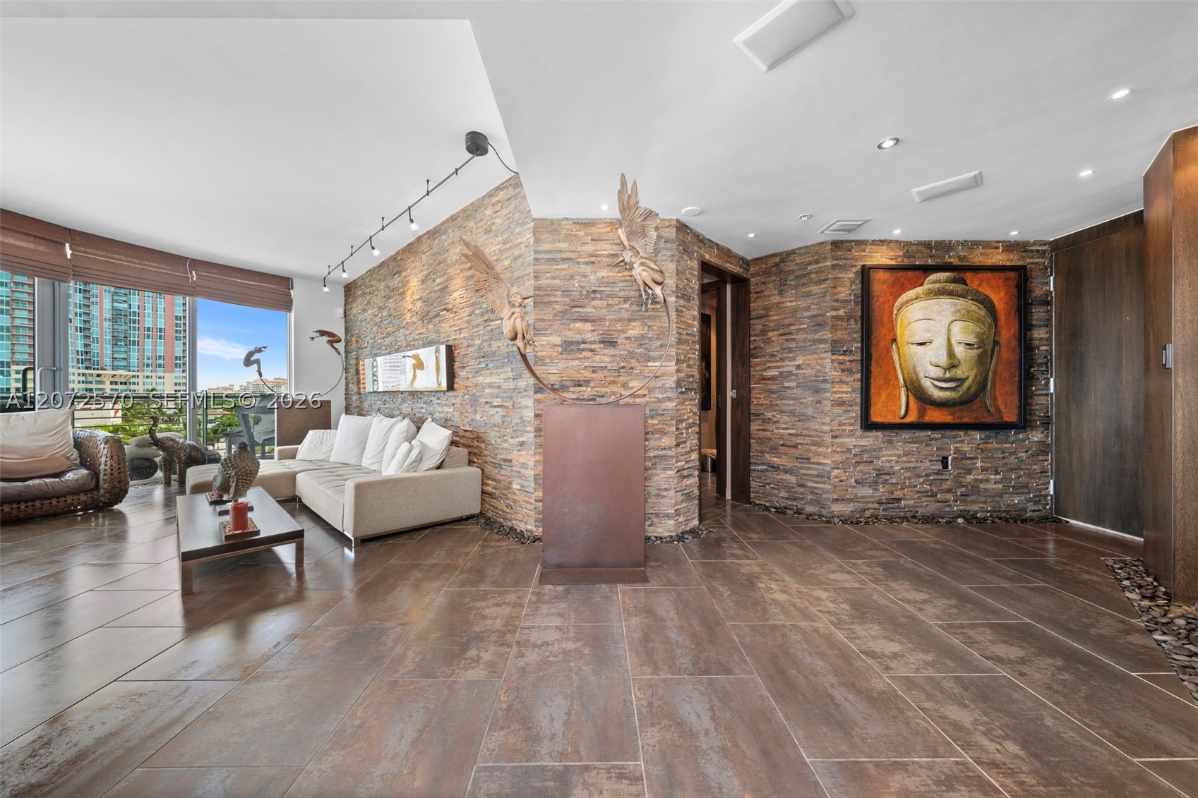 110 Washington Ave #1709