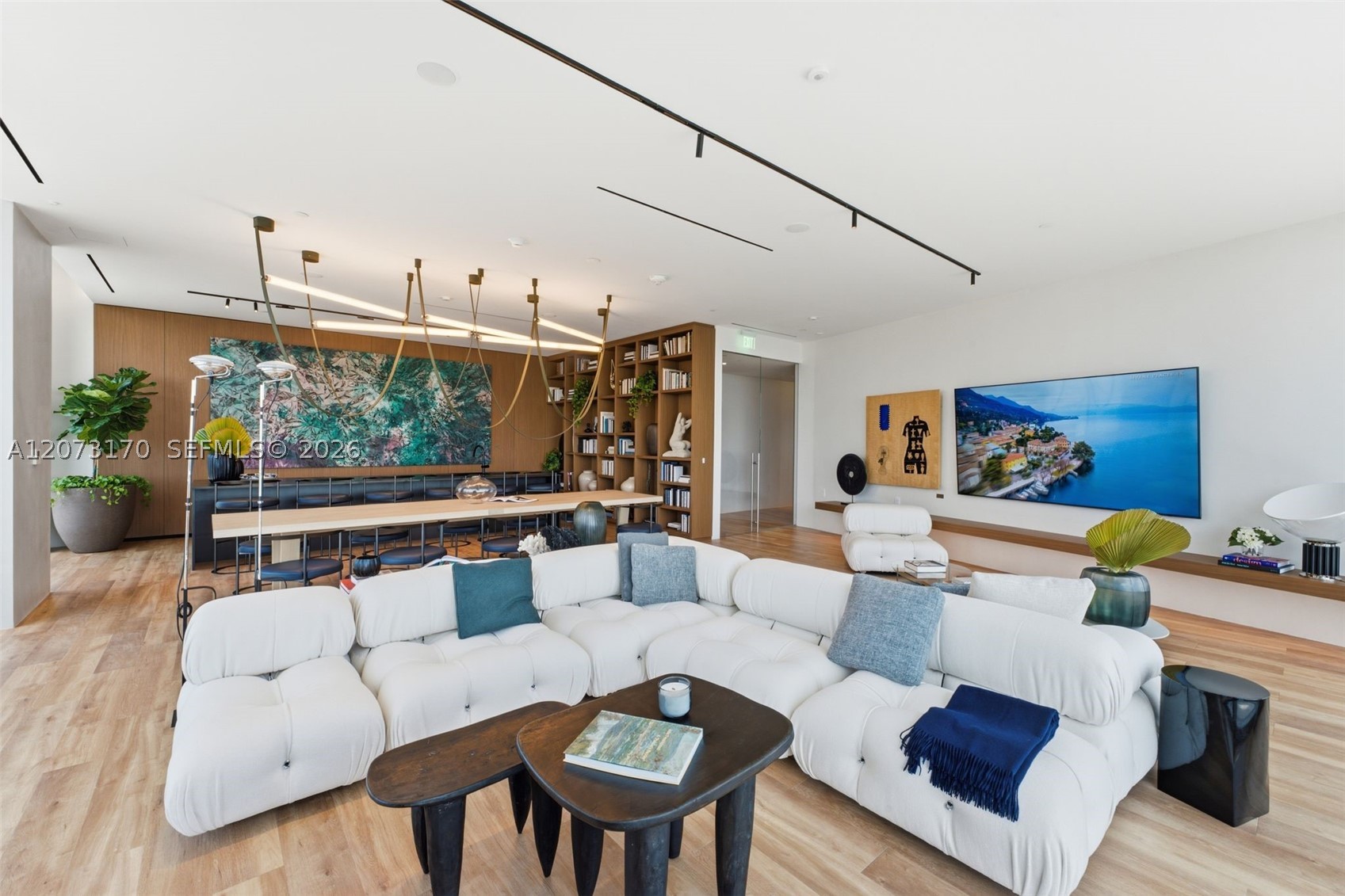 1400 Biscayne Blvd #202 Miami, FL 33132