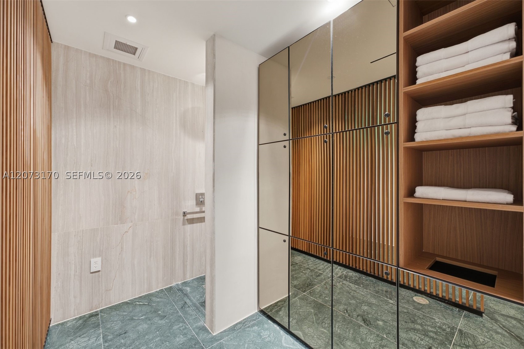 1400 Biscayne Blvd #202 Miami, FL 33132