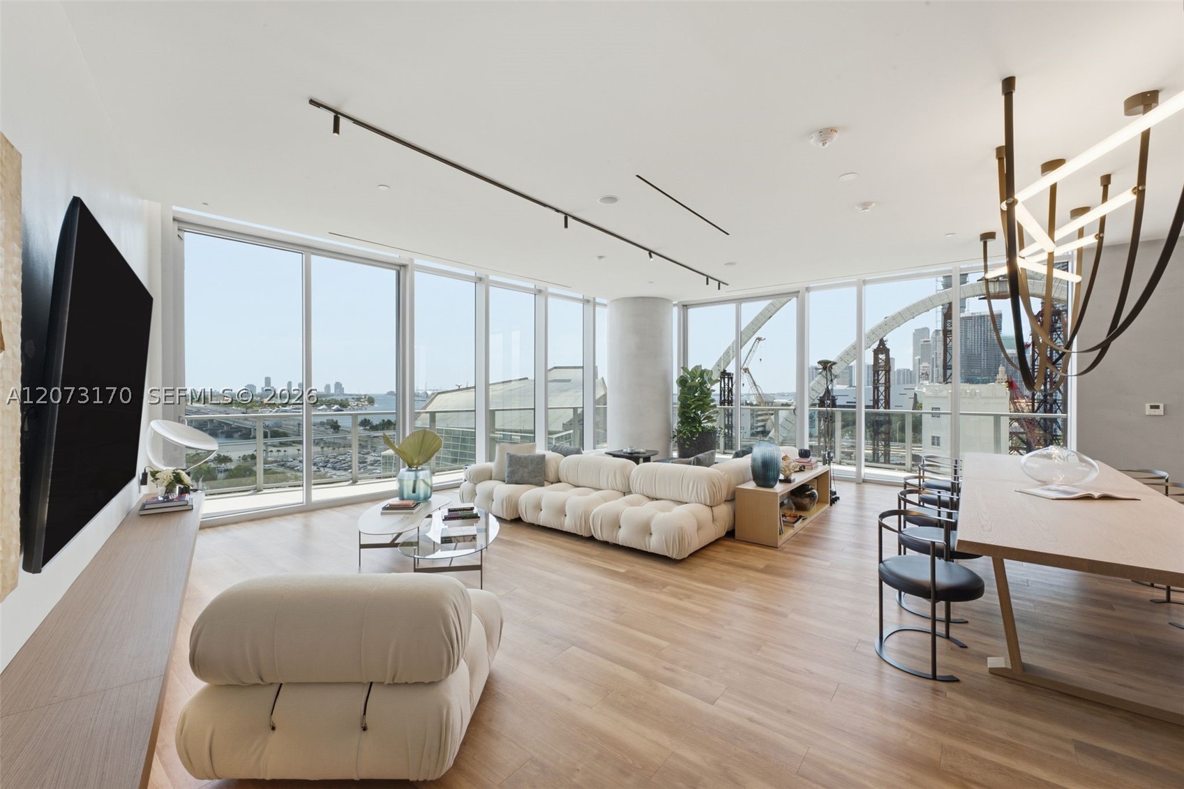 1400 Biscayne Blvd #202 Miami, FL 33132