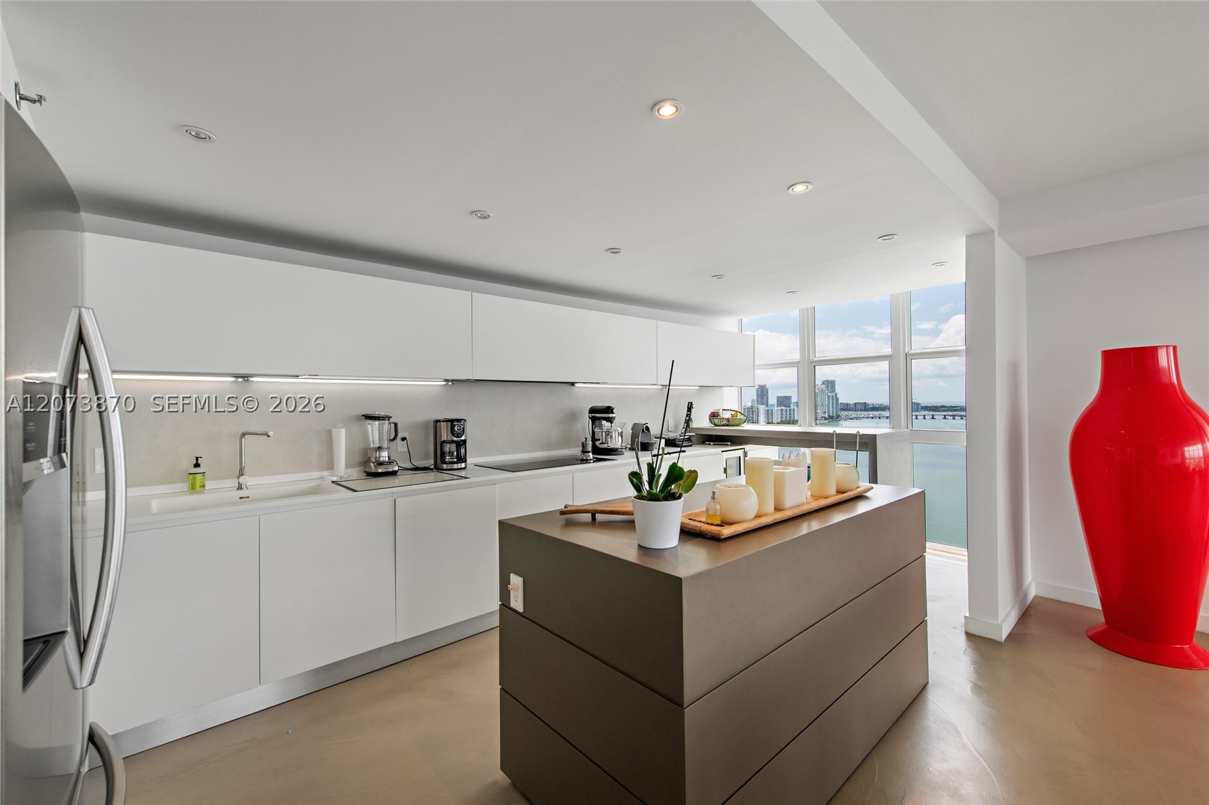 9 Island Ave #2207 Miami Beach, FL 33139