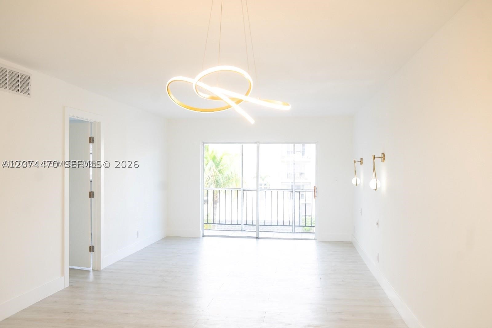 220 SW 9th Ave #306