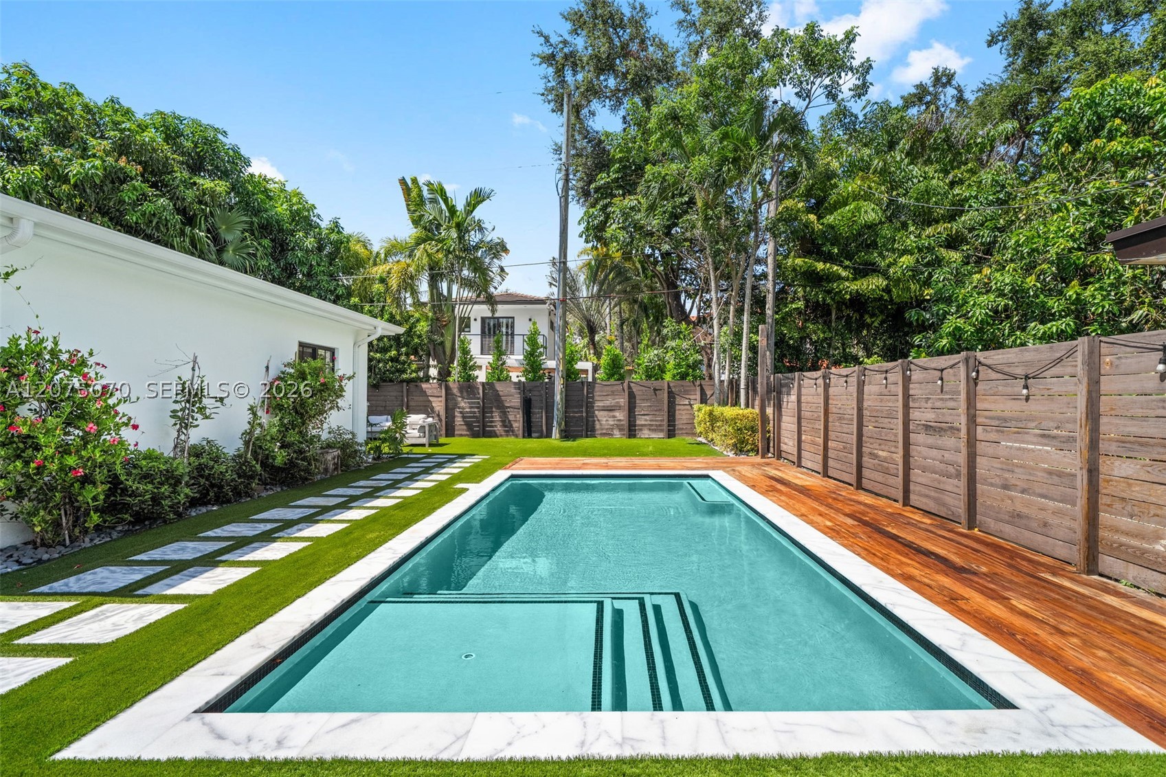235 NE 90th St El Portal, FL 33138
