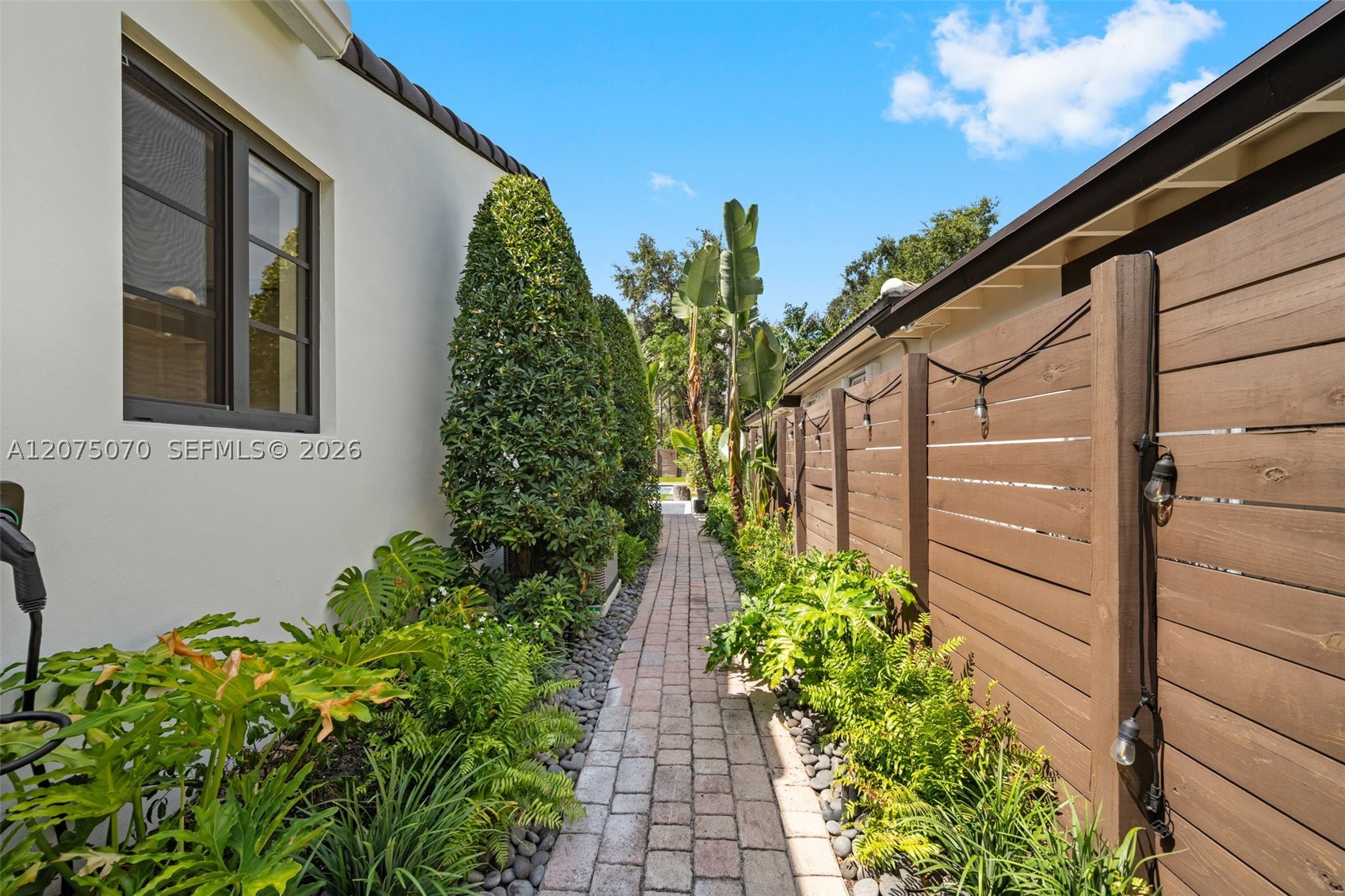 235 NE 90th St El Portal, FL 33138