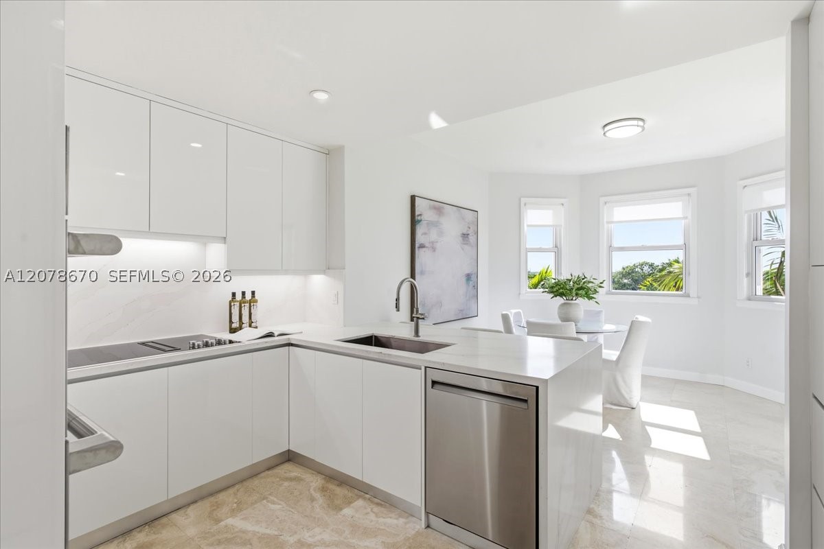 13633 Deering Bay Dr #256 Coral Gables, FL 33158