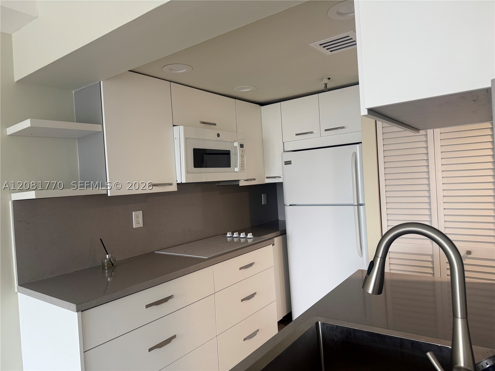 image Brickell Key Two20