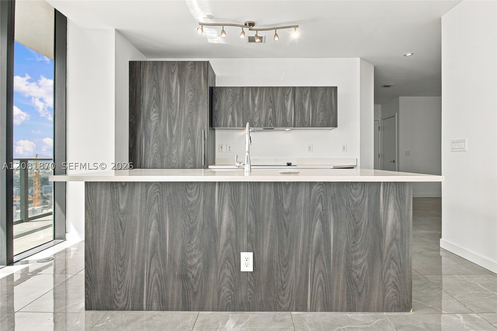 480 NE 31st St #4601 Miami, FL 33137