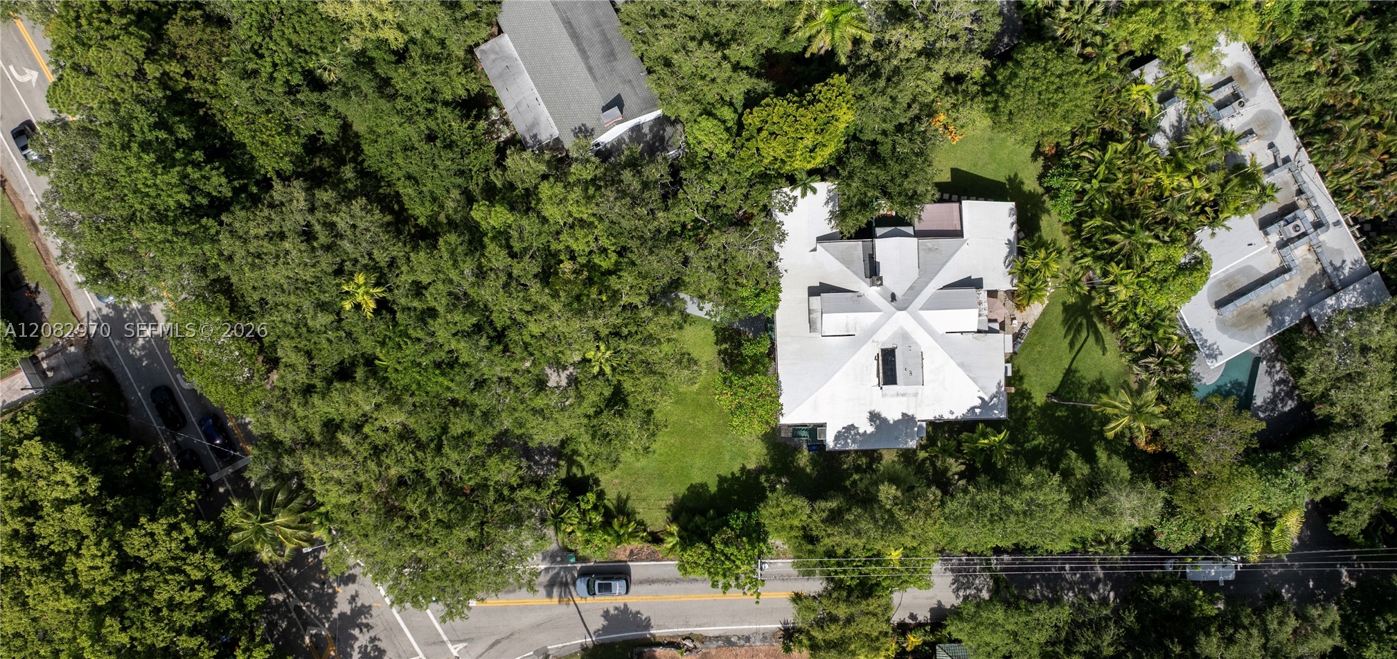 1701 S Bayshore Dr Miami, FL 33133