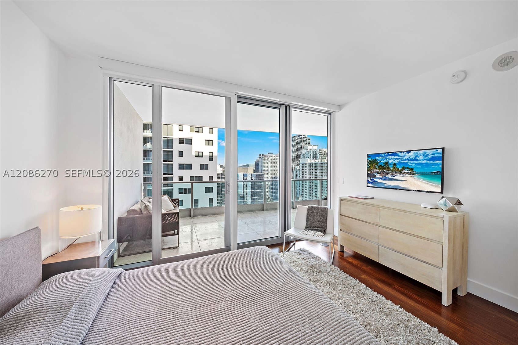 image Jade at Brickell Bay31