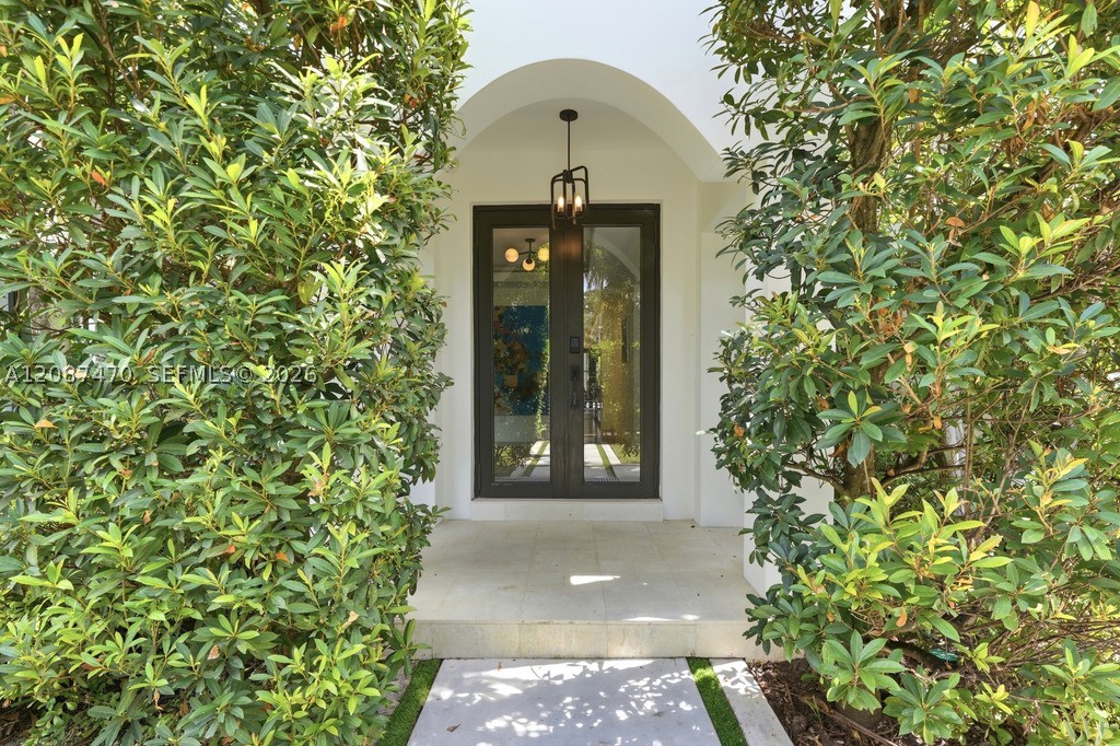 2225 Meridian Ave Miami Beach, FL 33139