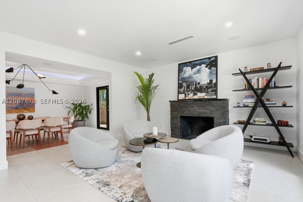 2225 Meridian Ave Miami Beach, FL 33139