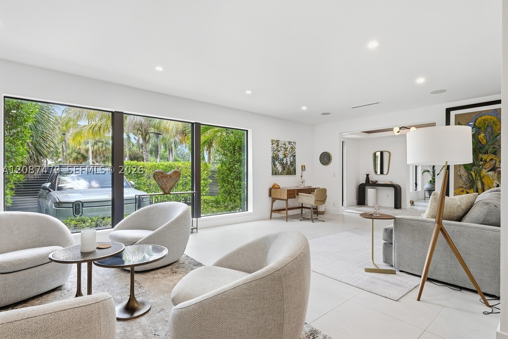 2225 Meridian Ave Miami Beach, FL 33139