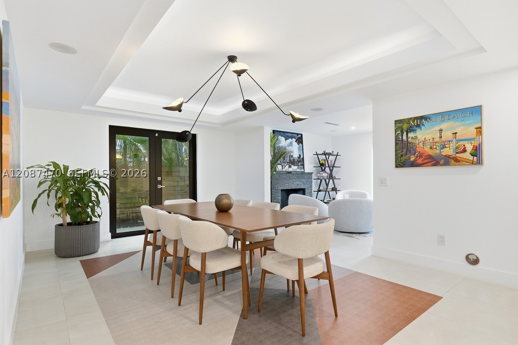 2225 Meridian Ave Miami Beach, FL 33139