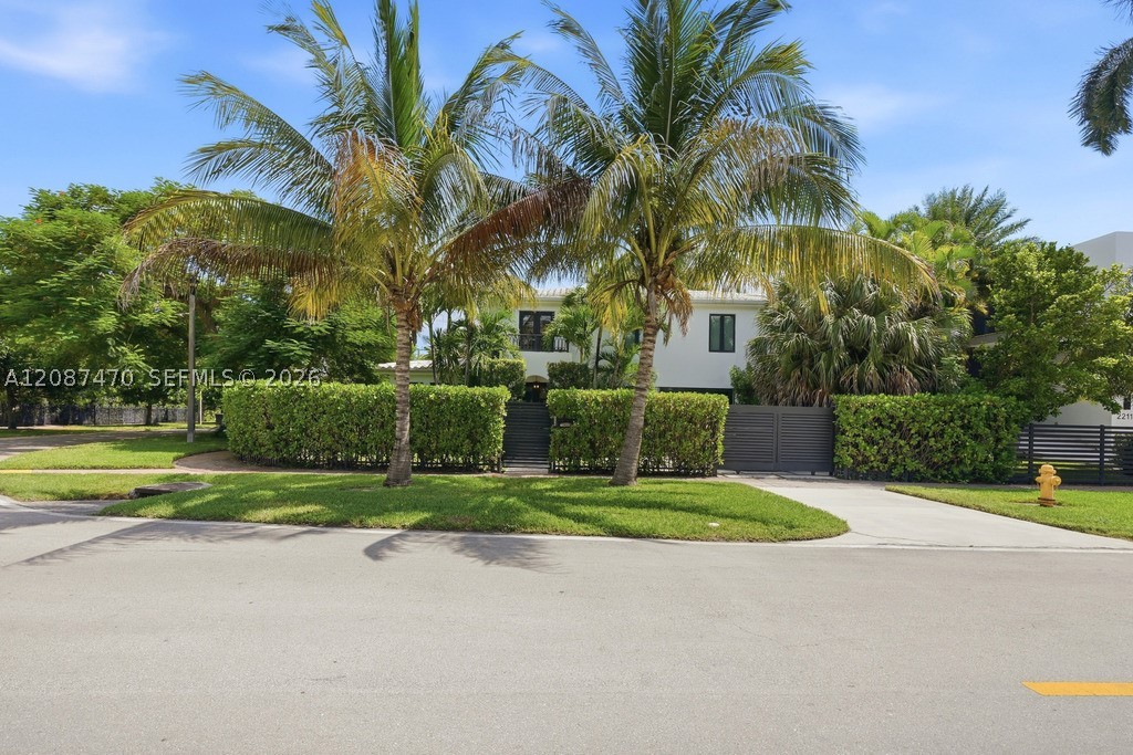 2225 Meridian Ave Miami Beach, FL 33139