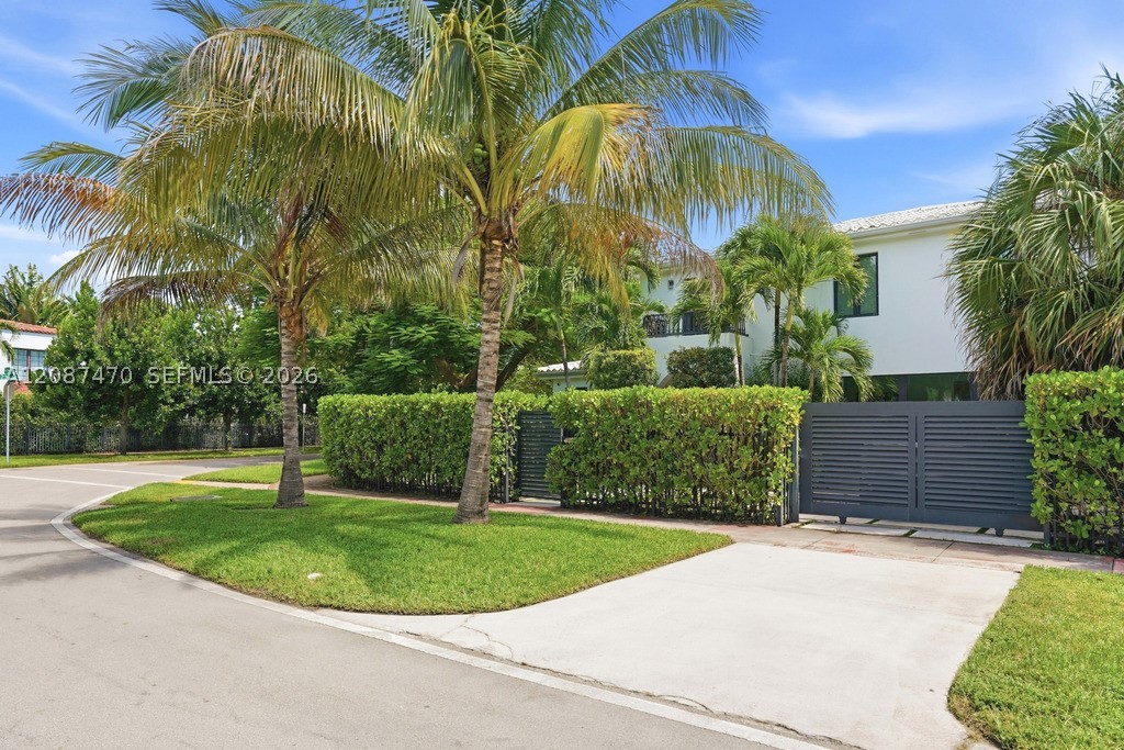 2225 Meridian Ave Miami Beach, FL 33139
