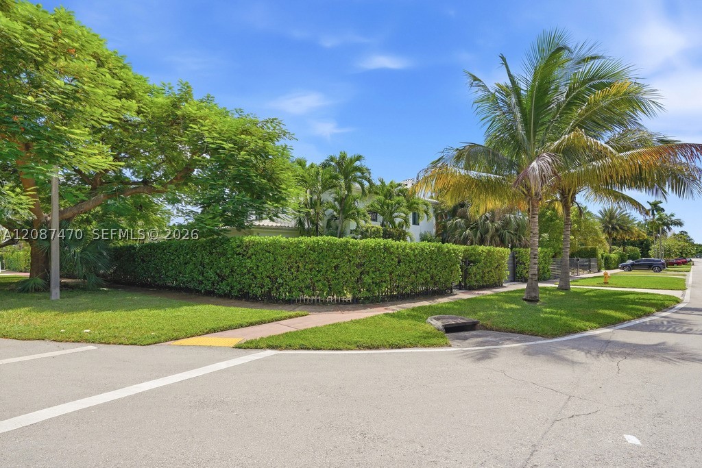 2225 Meridian Ave Miami Beach, FL 33139