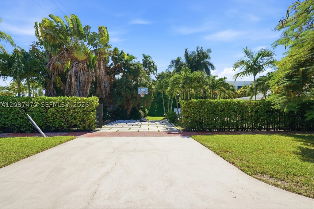 2225 Meridian Ave Miami Beach, FL 33139