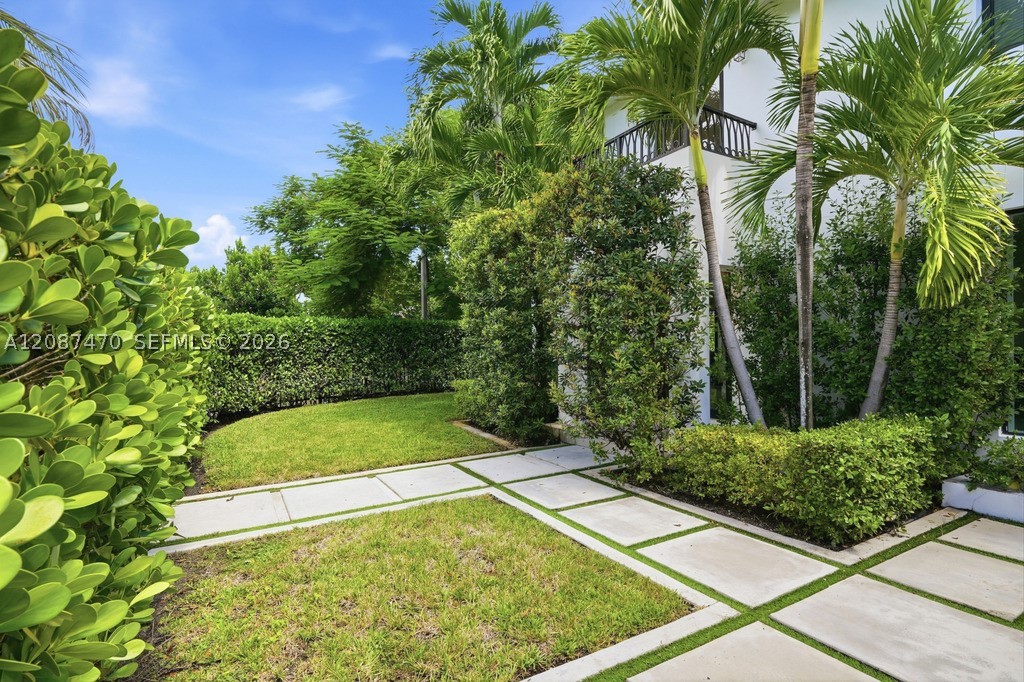 2225 Meridian Ave Miami Beach, FL 33139