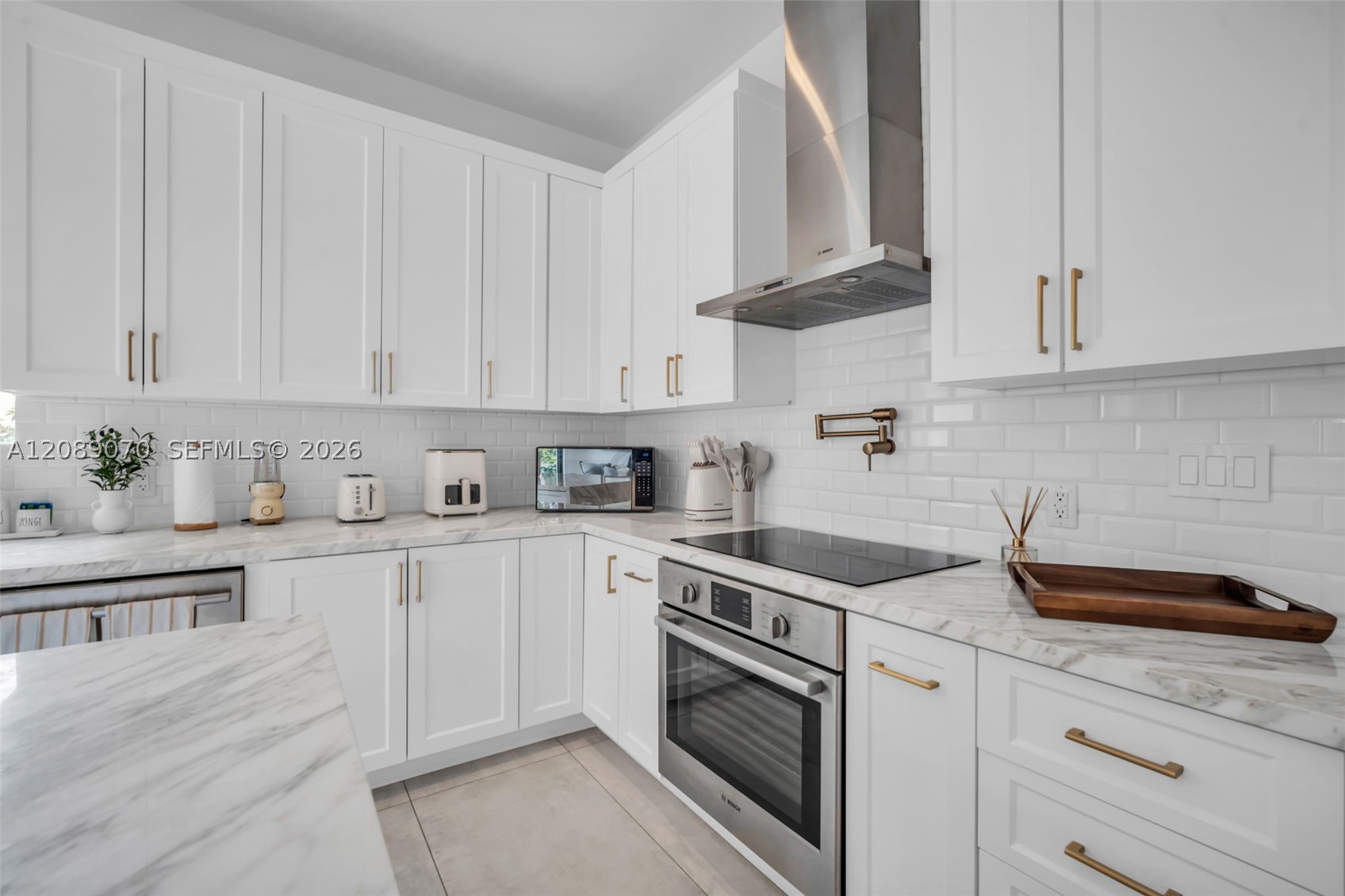1430 SW 18th St Miami, FL 33145