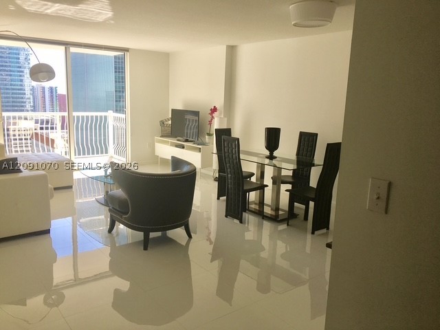 image The Club at Brickell Bay9