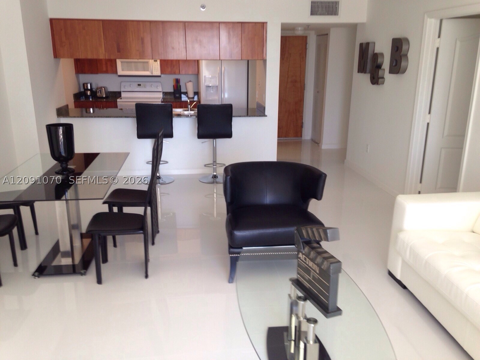 image The Club at Brickell Bay4