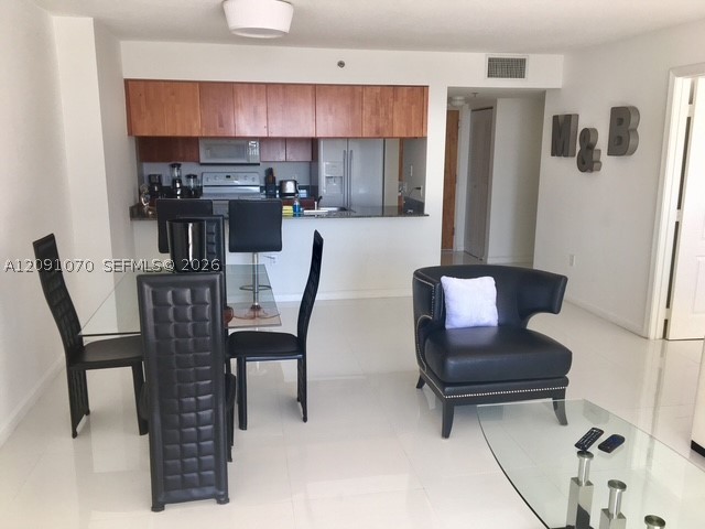 image The Club at Brickell Bay7