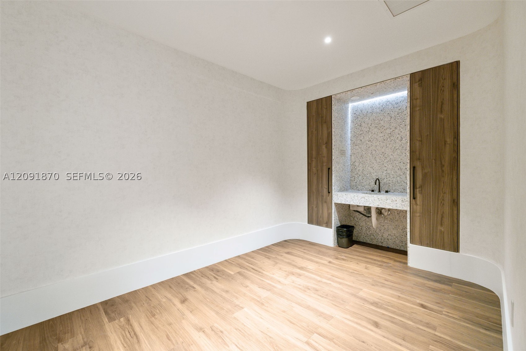 image 2200 Brickell37