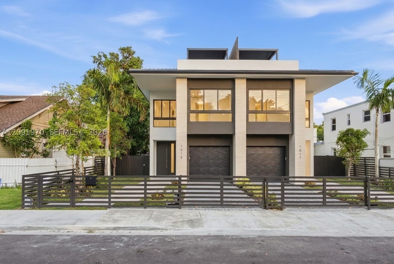 1017 SW 13th Ct