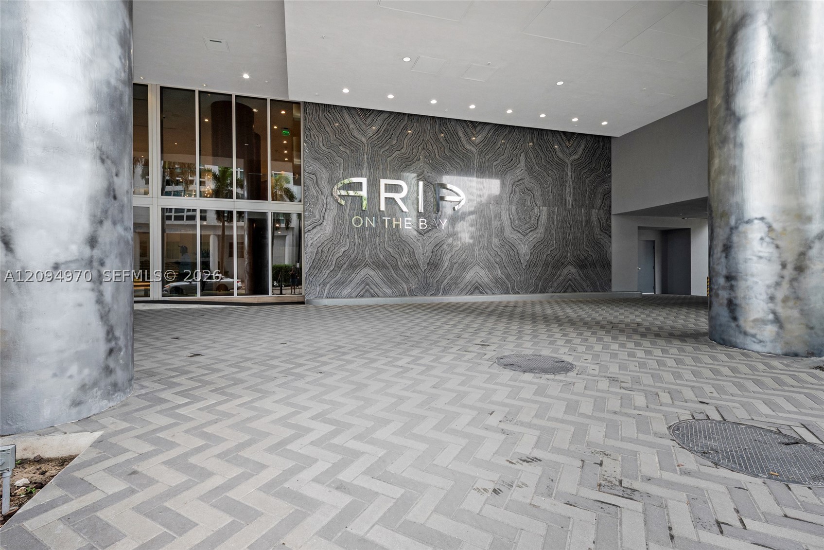 image Aria on the Bay1