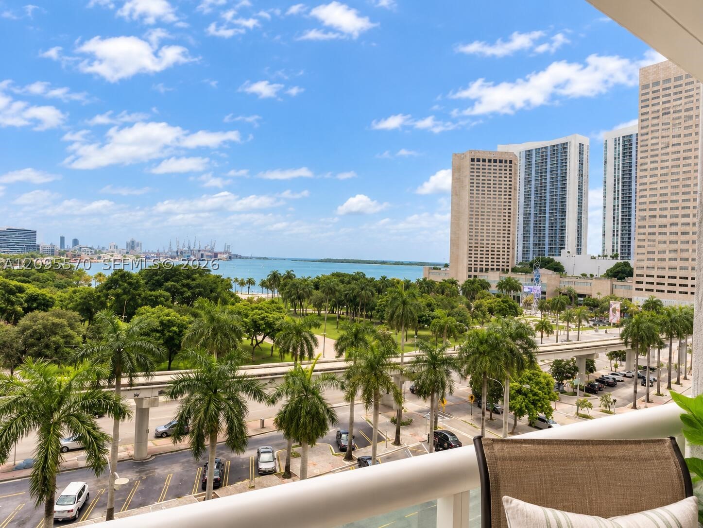 50 Biscayne Blvd #705