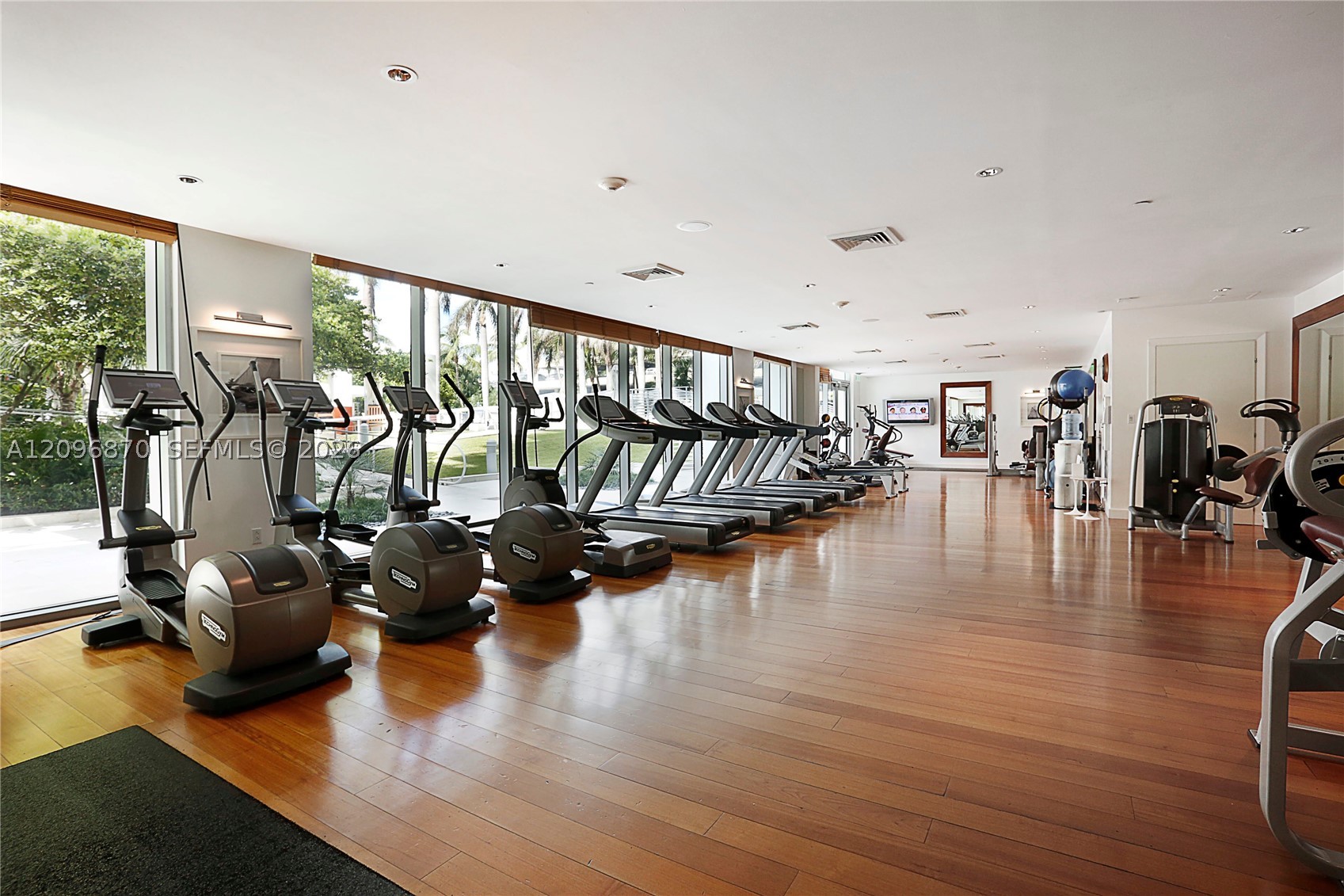 2627 S Bayshore Dr #507 Miami, FL 33133