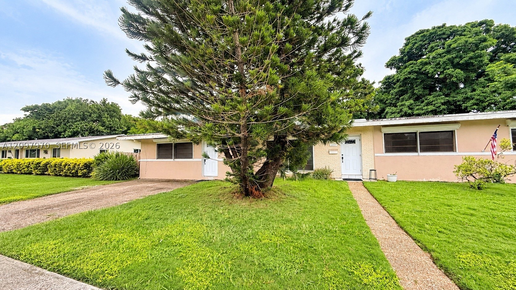 9325 SW 178th Ter