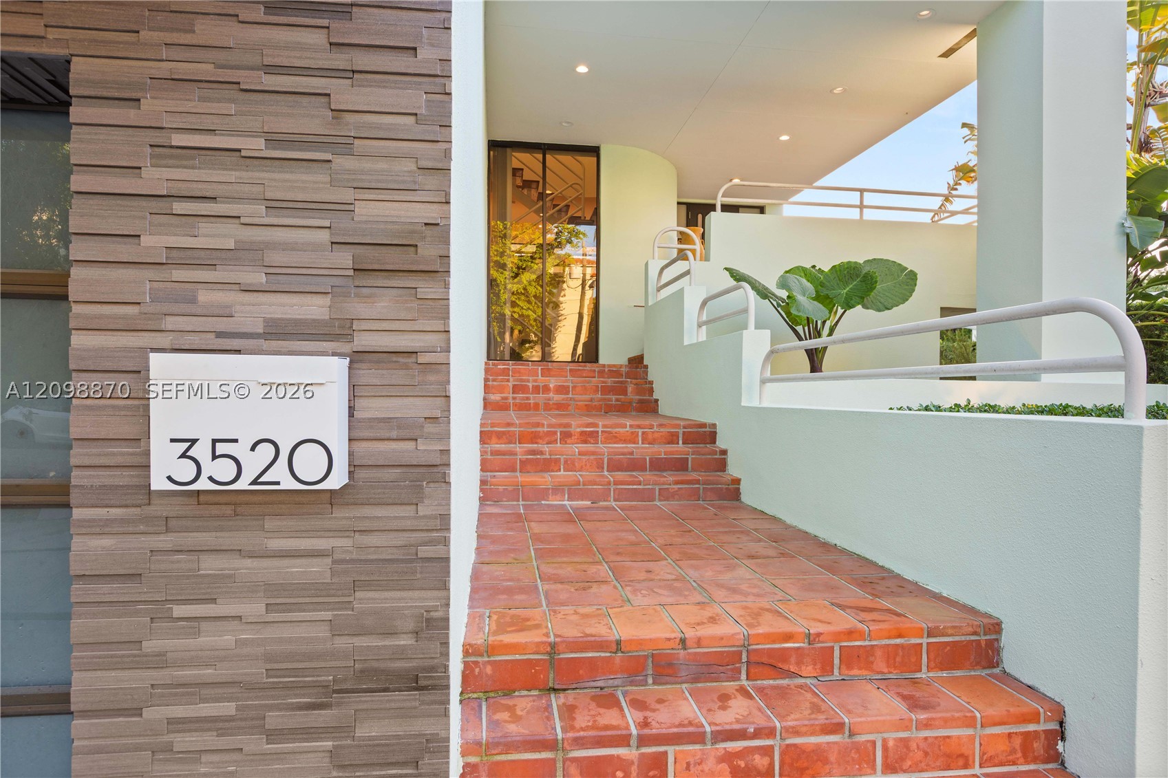 3520 Rockerman Rd Miami, FL 33133