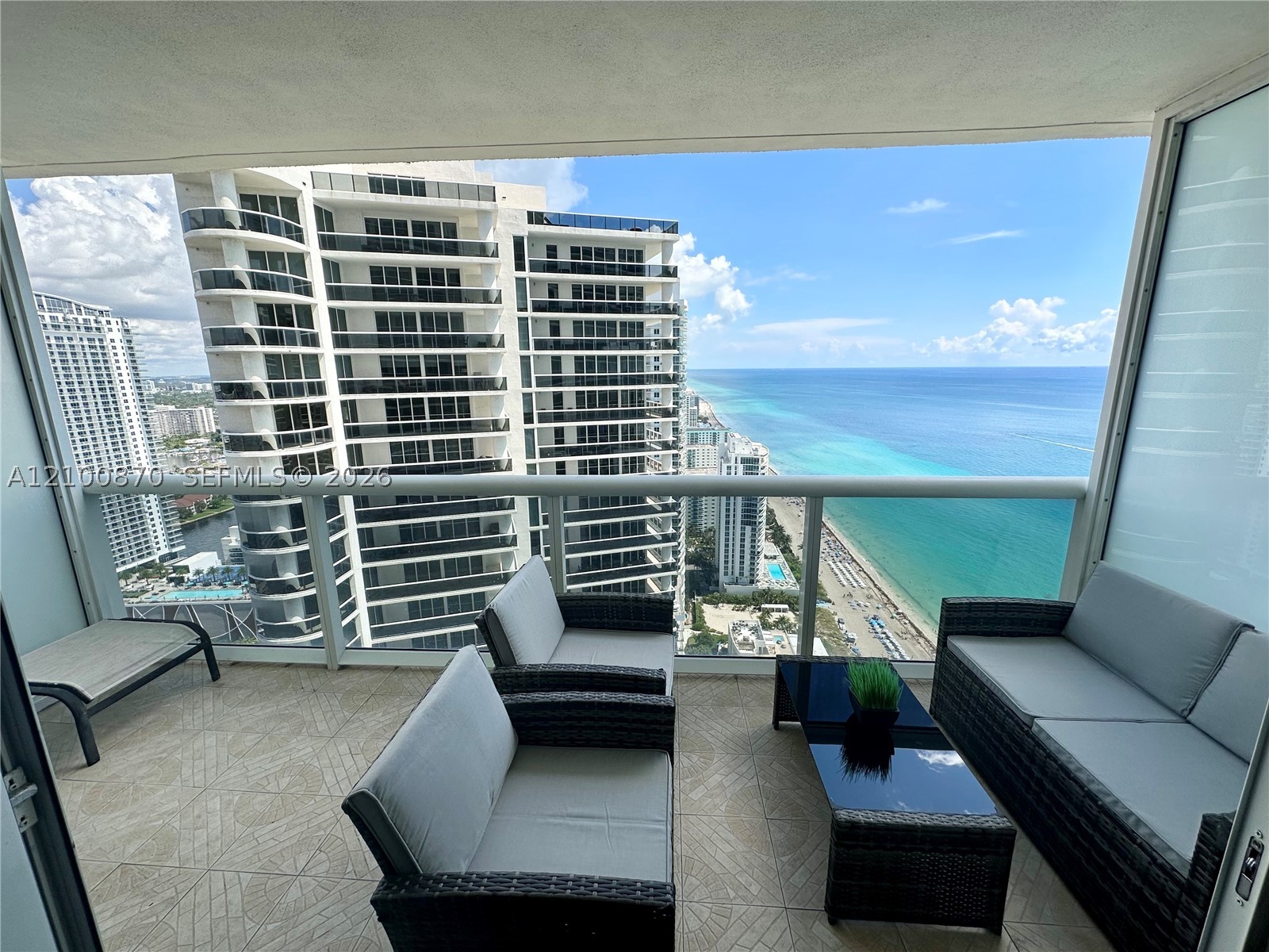 1830 N Ocean Dr #4109