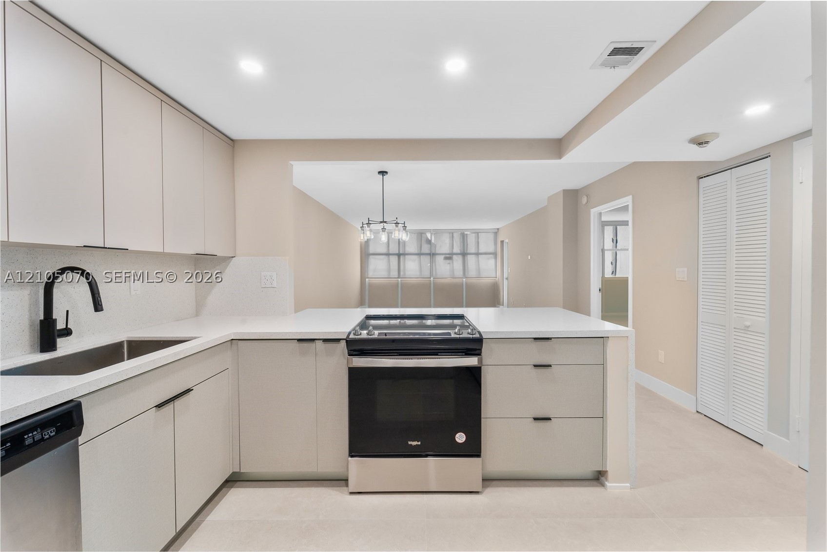 1420 Brickell Bay Dr #1202E