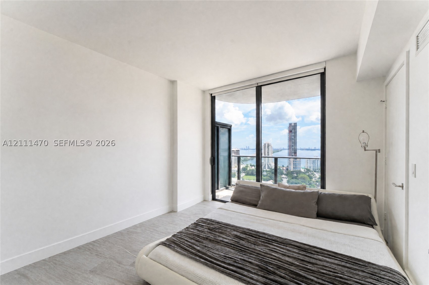 121 NE 34th St #2204 Miami, FL 33137