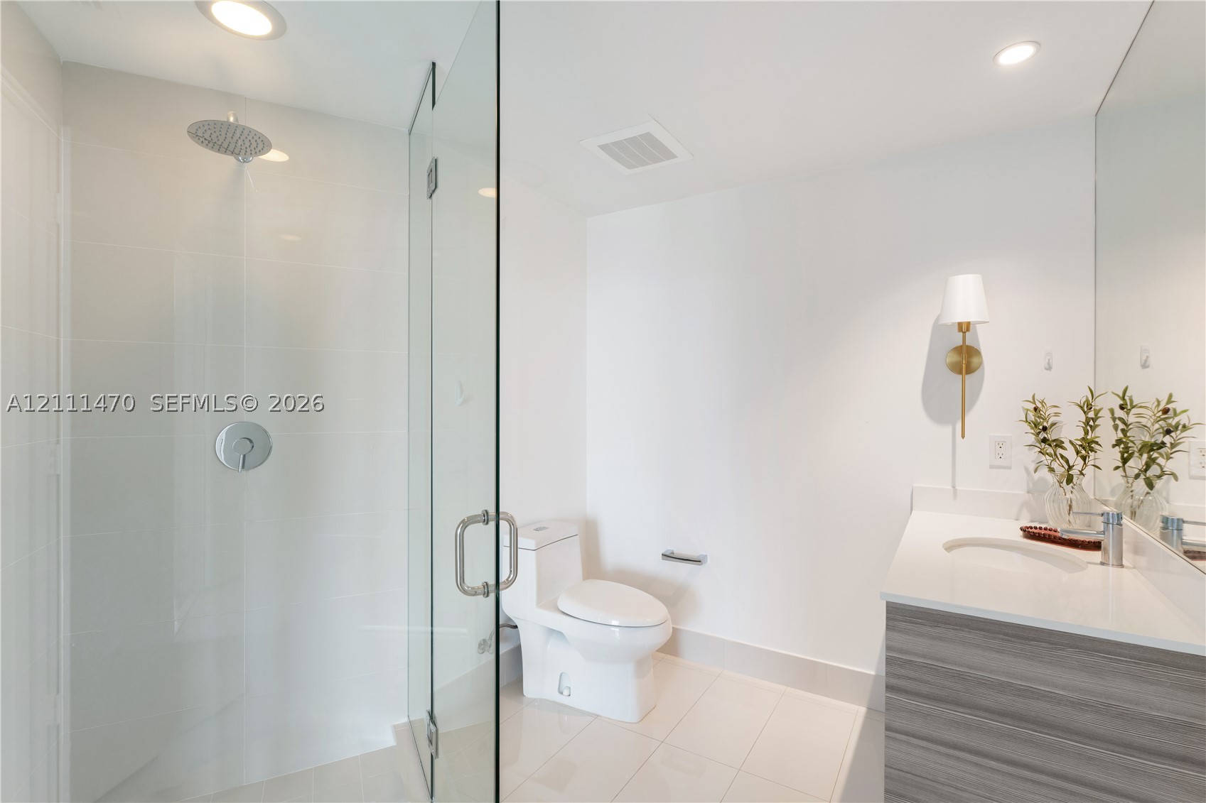 121 NE 34th St #2204 Miami, FL 33137
