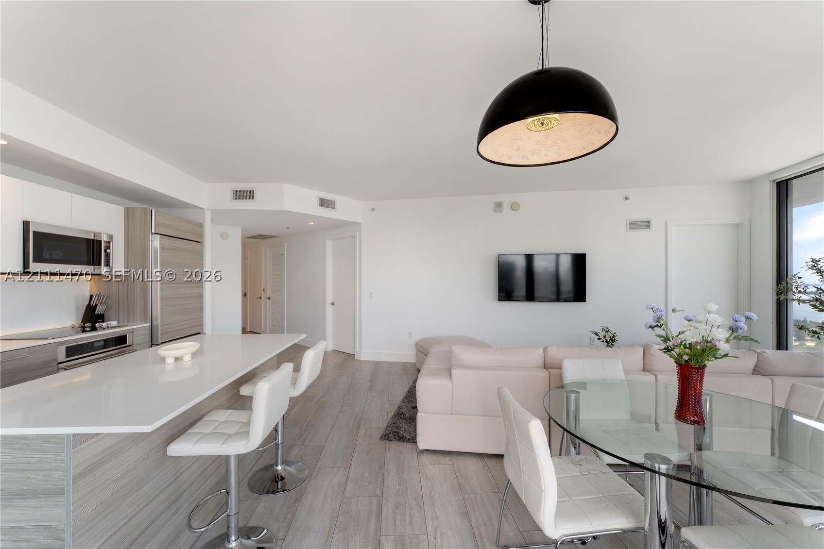 121 NE 34th St #2204 Miami, FL 33137