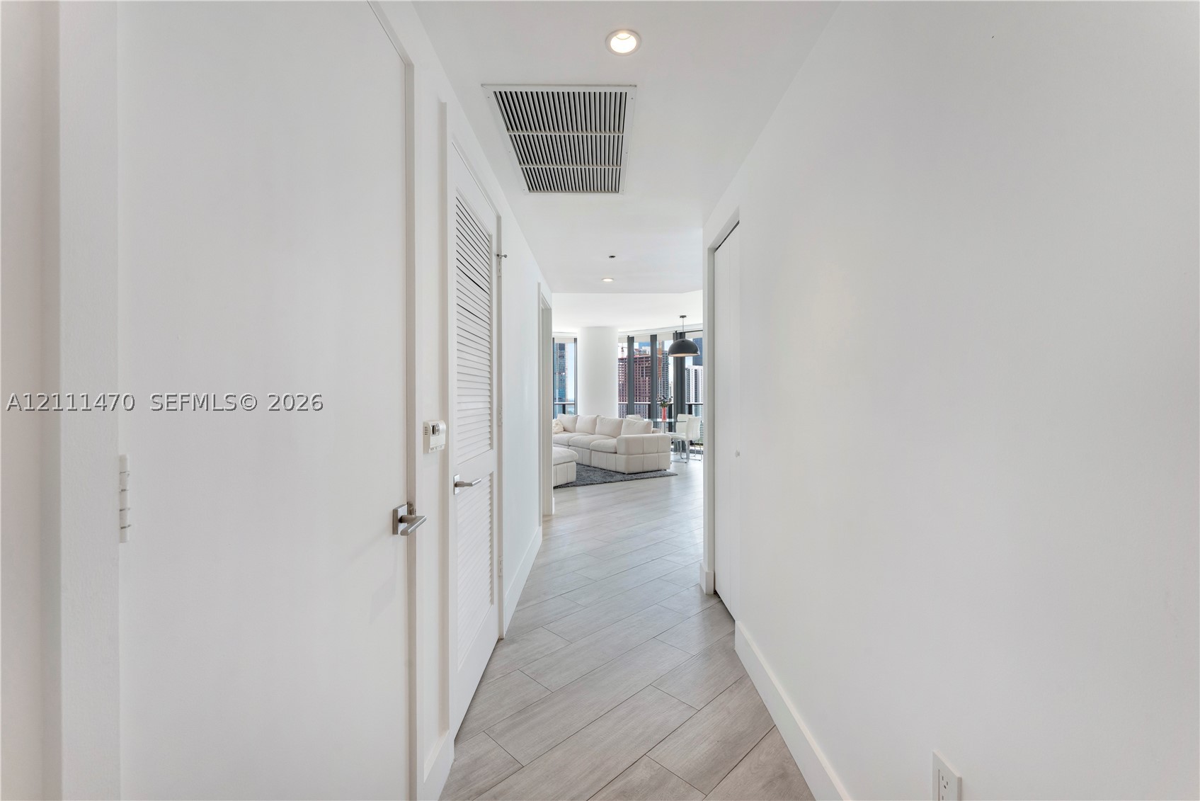 121 NE 34th St #2204 Miami, FL 33137